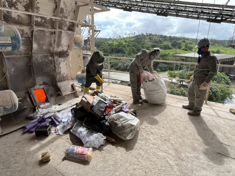 Polícia Civil incinera cerca de 1,5 tonelada de drogas apreendidas em Sergipe