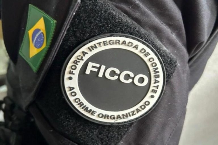 FICCO/SE realiza prisão e apreensão de cerca de 52 kg de maconha