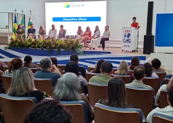 Governo lança novo programa de formação continuada para professores e servidores