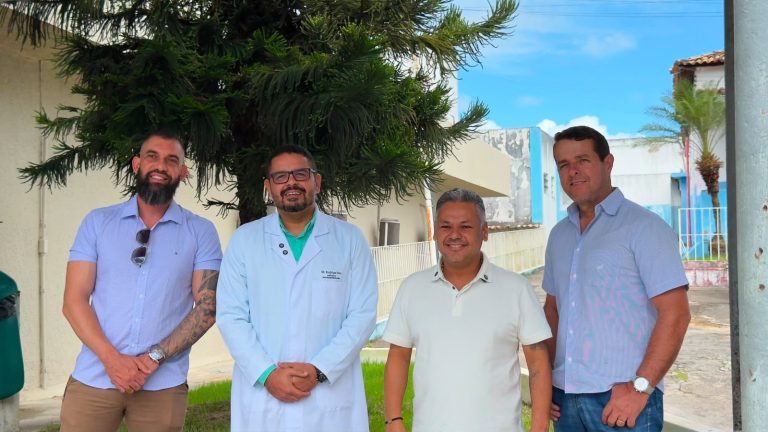 Deputado Ibrain de Valmir visita Hospital Amparo de Maria e anuncia destinação de emendas para fortalecer atendimento