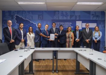 Estado media assinatura de acordo sobre os limites municipais entre Aracaju e São Cristóvão