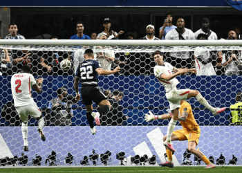 Com outra virada incrível, Argentina despacha Inglaterra e vai à final