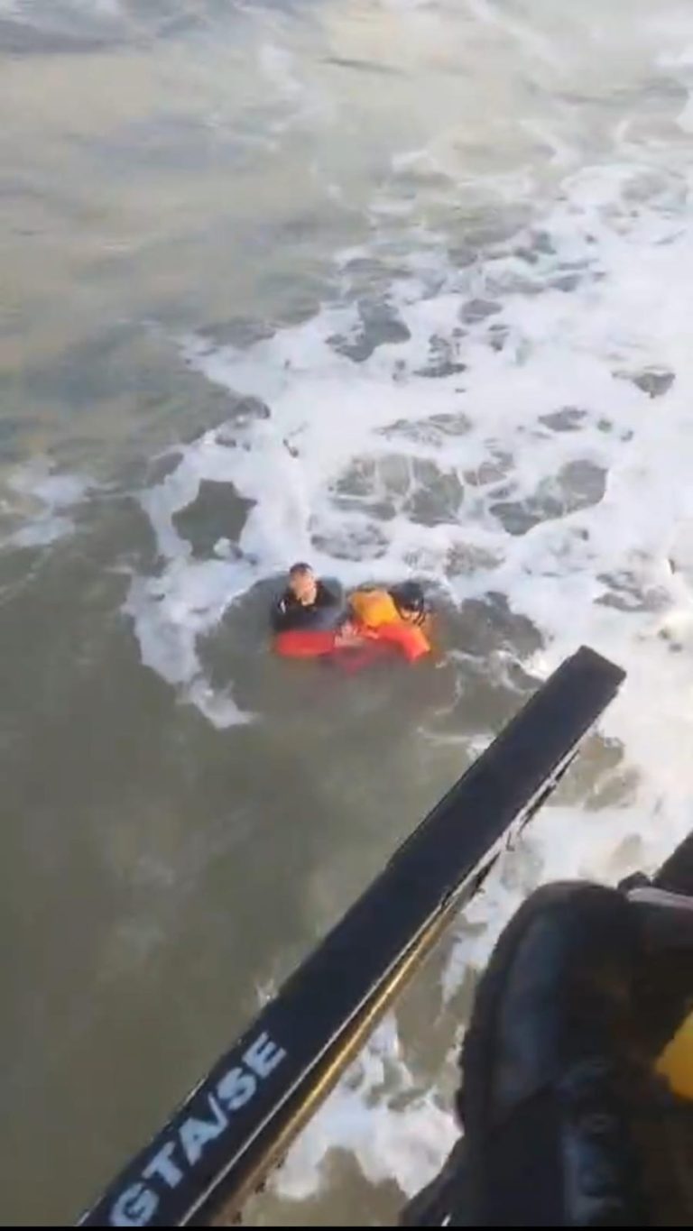 GTA resgata kitesurfista em alto-mar após acionamento do Corpo de Bombeiros
