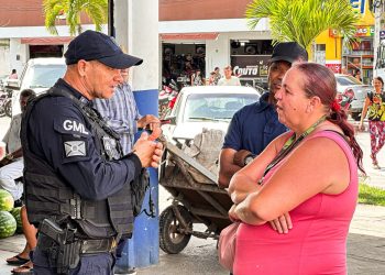 Ação do Agosto Lilás promove mobilização contra a violência à mulher na feira livre de Lagarto