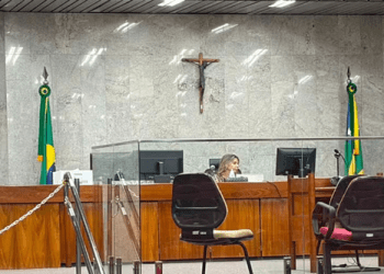 Acusado de matar jovem na frente do filho dela é condenado em Aracaju
