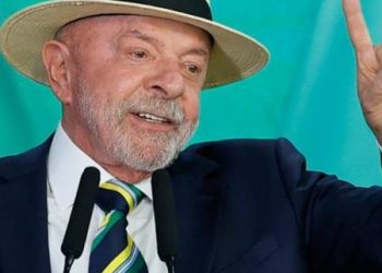Lula diz que “ninguém” pode usar cargo em benefício pessoal e cobra transparência na Justiça