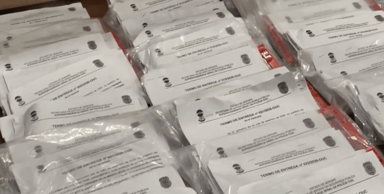 Polícia Civil devolve mais 400 celulares recuperados na Operação Última Chamada