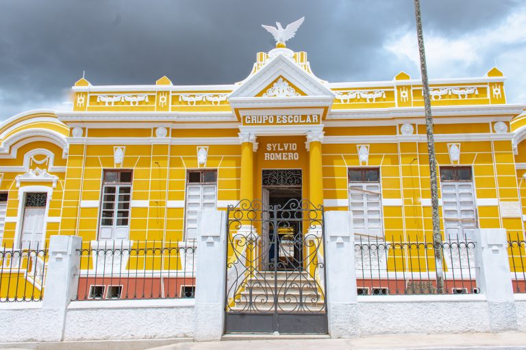 Fábio entregou Casa da Cultura, reformou escolas, creche e pavimentou ruas e avenidas em Lagarto