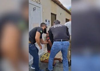 Depama prende em flagrante homem suspeito de praticar zoofilia contra cachorro