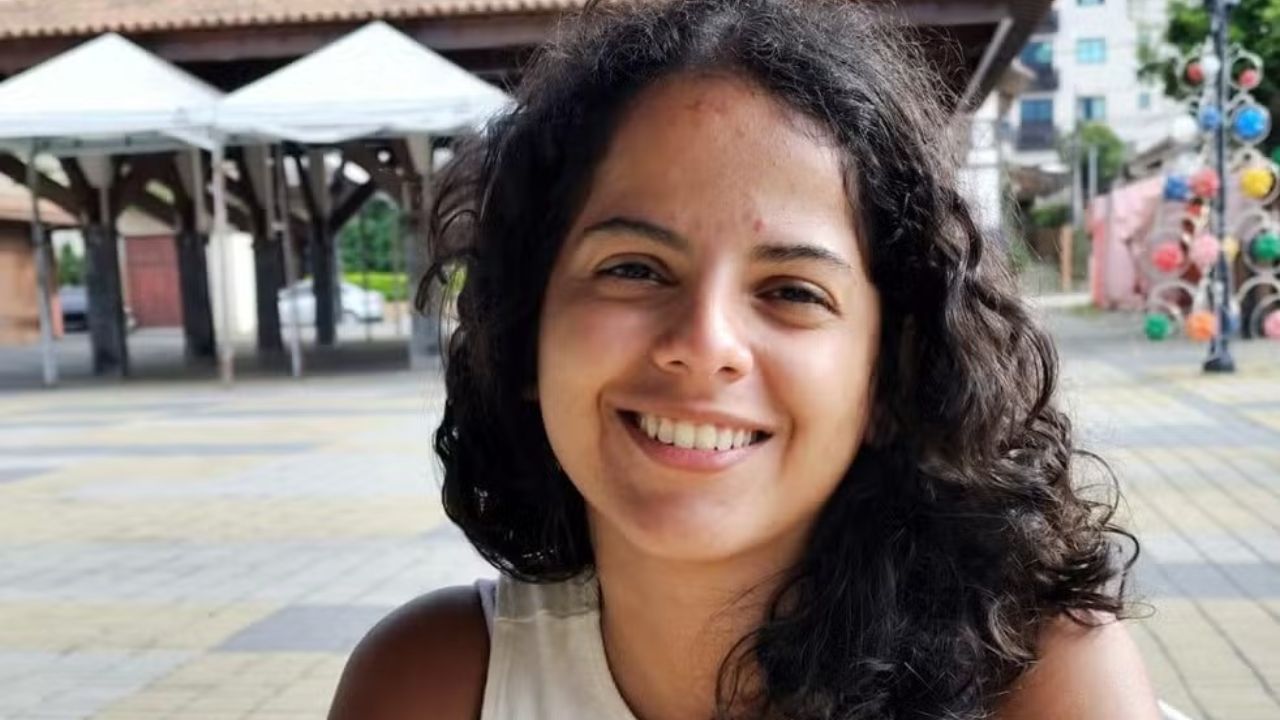 Professora_morre_apos_duas_altas_e_familia_acusa_hospital_c8890c77eb