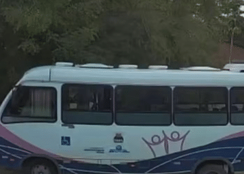 Criança morre após ser atropelada por ônibus escolar em Indiaroba