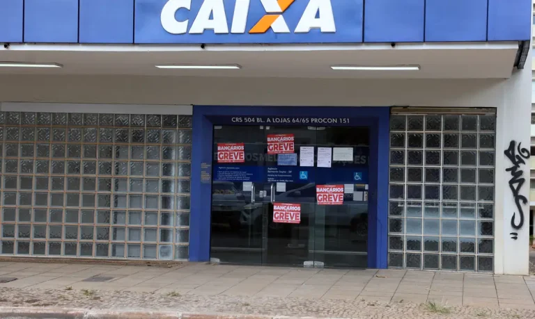 Empregados da Caixa rejeitam proposta da empresa e greve continua