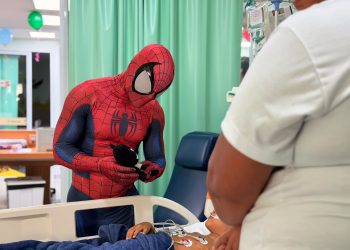 Hospital de Cirurgia celebra mês das crianças com ação especial para pacientes da Pediatria