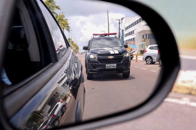Quatro pessoas são presas durante operação contra revenda de veículos roubados em Sergipe